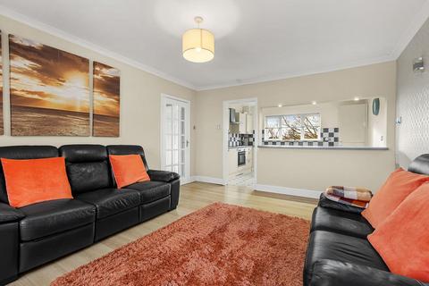 3 bedroom flat for sale, Millburn Road, Renfrew, PA4
