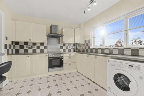 3 bedroom flat for sale, Millburn Road, Renfrew, PA4