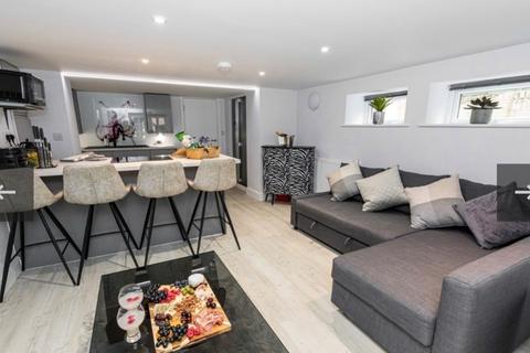 1 bedroom apartment to rent, Approach Road, Ashley Cross