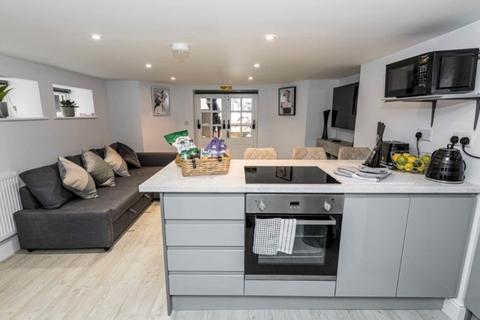 1 bedroom apartment to rent, Approach Road, Ashley Cross
