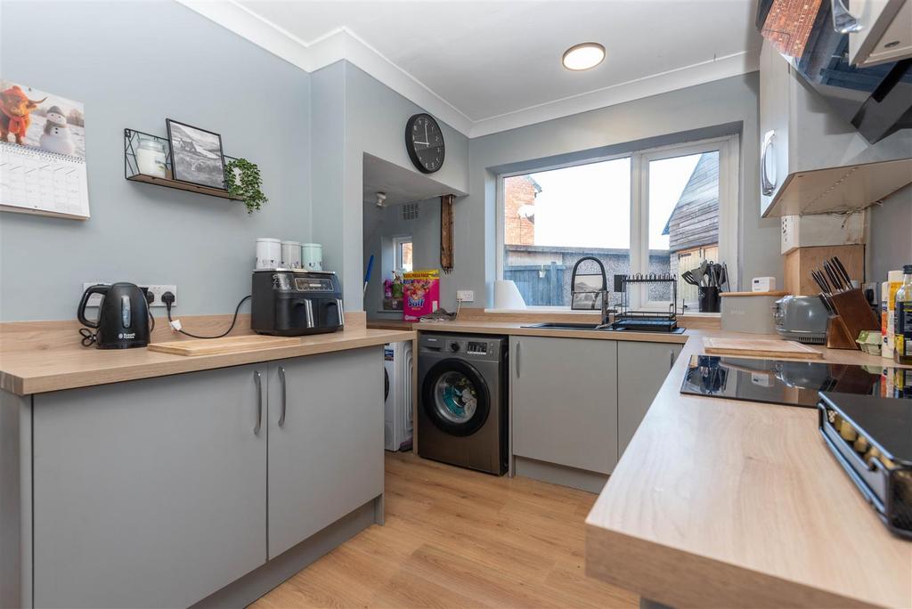 Kitchen/Dining Room