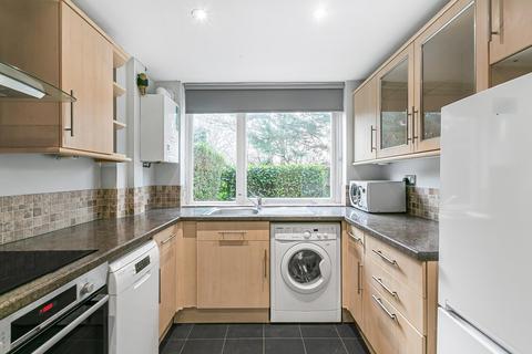 2 bedroom ground floor maisonette to rent, Beulah Hill, London, SE19