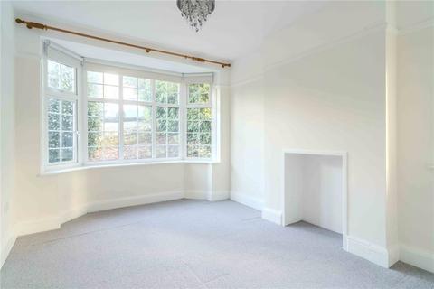 4 bedroom detached house for sale, Evesham Road, Broadway, Worcestershire, WR12