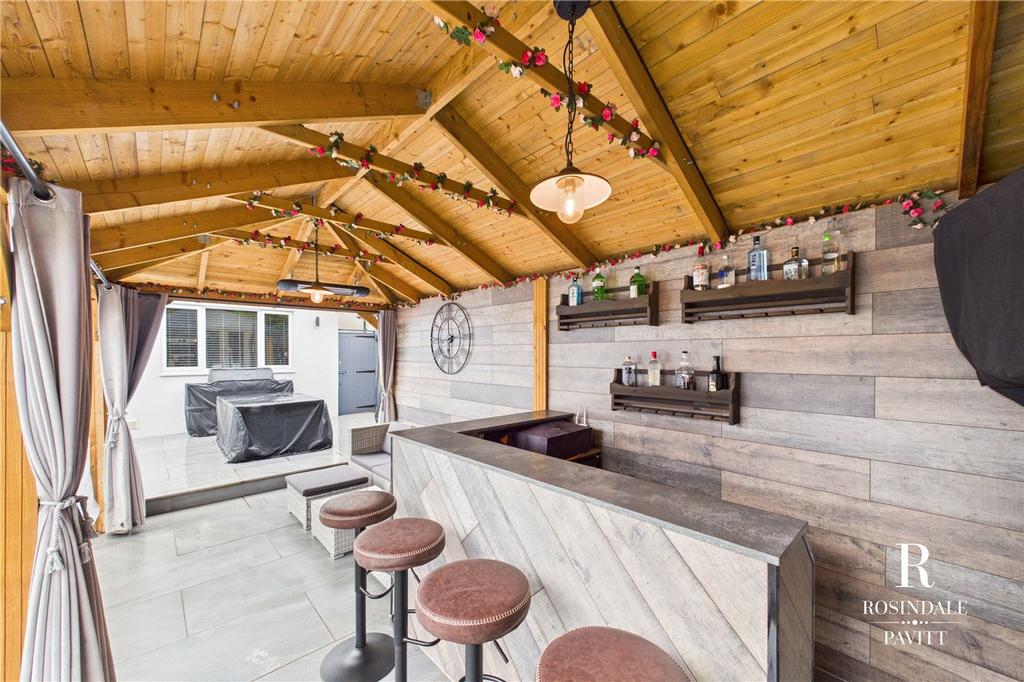 Outdoor Entertaining
