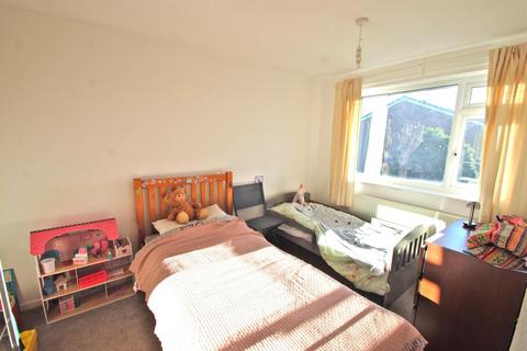 3 bedroom semi-detached house to rent, Midland Road, Bramhall