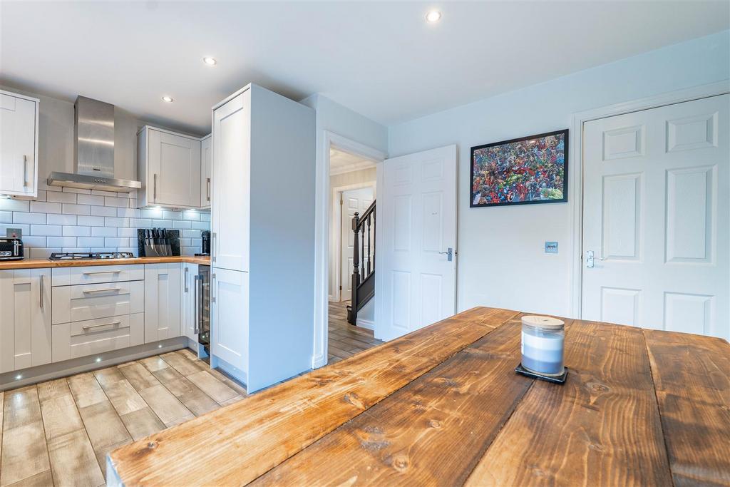 Kitchen/Dining Room