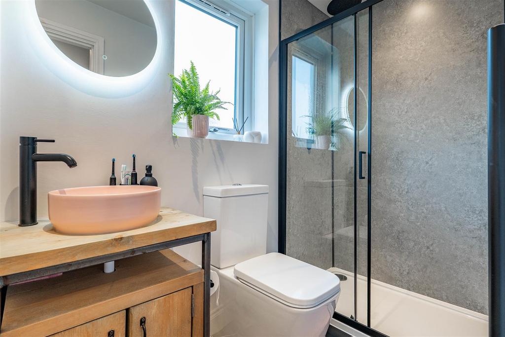 Ensuite