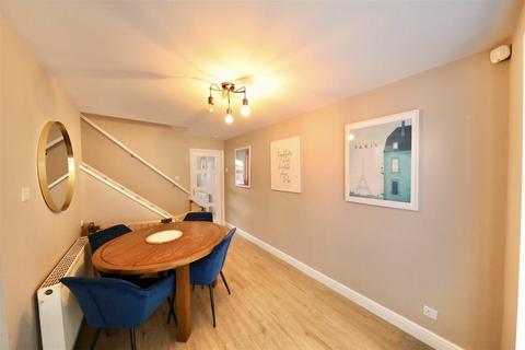 4 bedroom semi-detached house for sale, St. Andrews Way, Hull