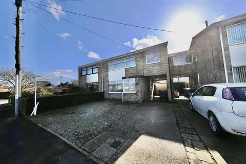 4 bedroom semi-detached house for sale, St. Andrews Way, Hull