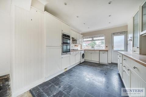 3 bedroom semi-detached house for sale, Gipsy Road, Welling