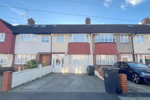 3 bedroom terraced house for sale, Lynmouth Avenue, Morden SM4