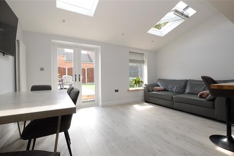 3 bedroom semi-detached house for sale, Badminton Drive, Leeds, West Yorkshire