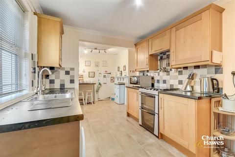 3 bedroom semi-detached house for sale, South Street, Tillingham