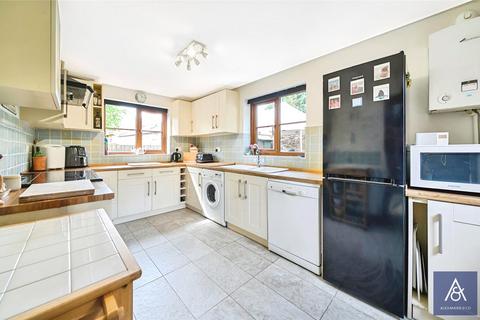 3 bedroom detached house for sale, Baker Street, Brackley NN13