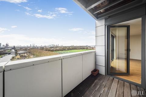 1 bedroom flat for sale, Sky Apartments, Homerton Road, London, E9