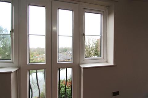 2 bedroom flat to rent, Thornley Close, Lymm