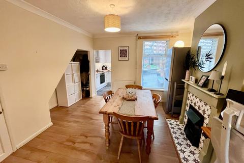 2 bedroom terraced house for sale, Wolverton Road, Newport Pagnell