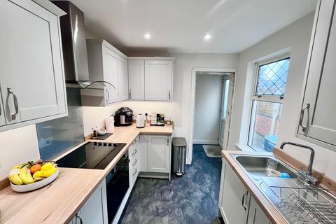2 bedroom terraced house for sale, Wolverton Road, Newport Pagnell