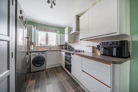 3 bedroom semi-detached house for sale, Moortown Close, Grantham, Lincolnshire, NG31