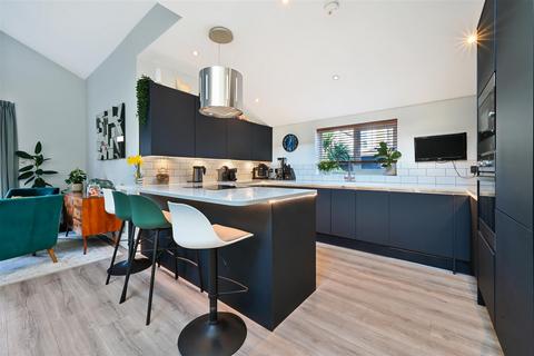 undefined, Briscoe Road, Colliers Wood SW19