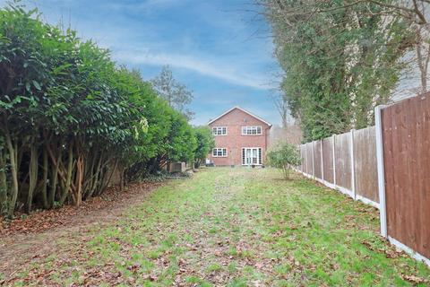 4 bedroom detached house for sale, Marina Road, Hatfield Peverel, Chelmsford