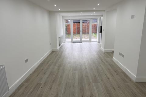 4 bedroom terraced house for sale, Barnes Crescent, Wimborne BH21