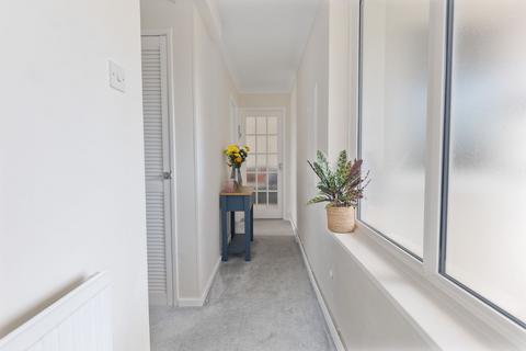 1 bedroom maisonette for sale, Midhurst Close, Crawley RH11