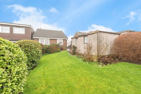2 bedroom bungalow for sale, Park Lea, Bradley, West Yorkshire HD2