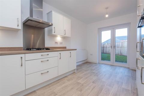 3 bedroom semi-detached house to rent, Pear Tree Gardens, Penwortham
