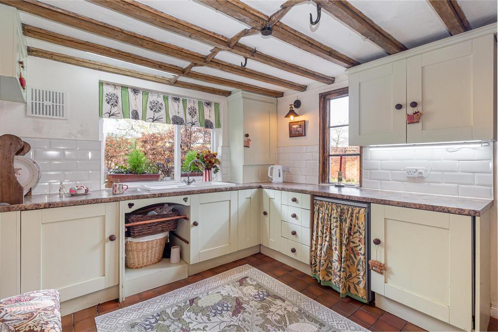 Kitchen-3.jpg