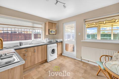 3 bedroom semi-detached bungalow for sale, Curzon Avenue, Cleethorpes DN35