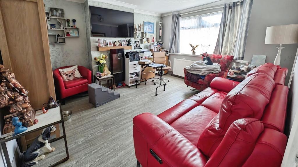 Pbox-living room-344893.jpg