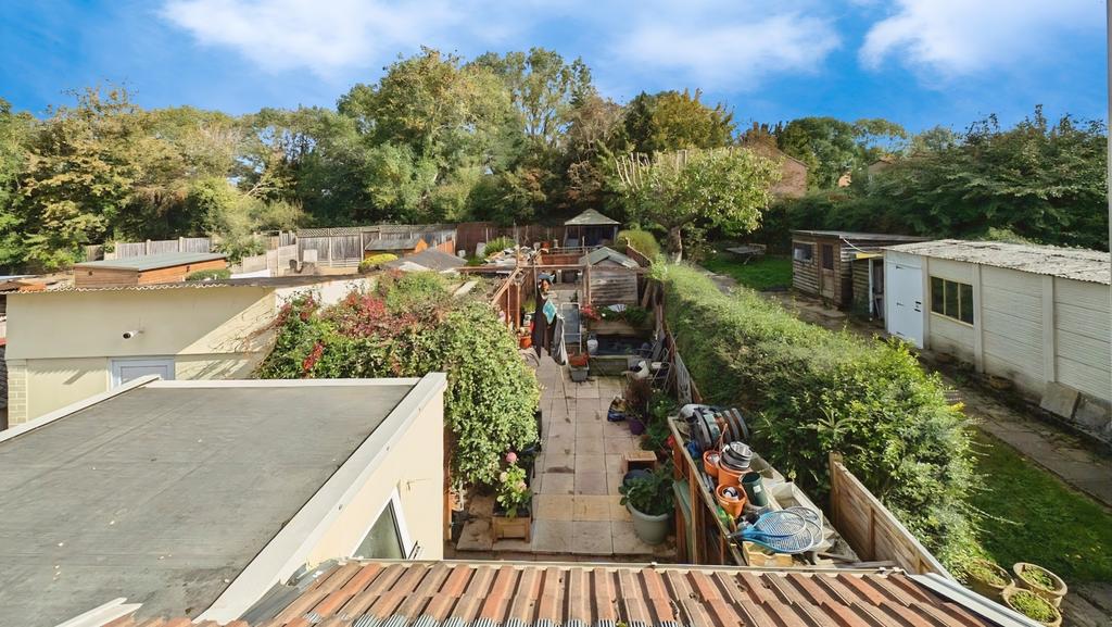 Pbox-garden-344893.jpg