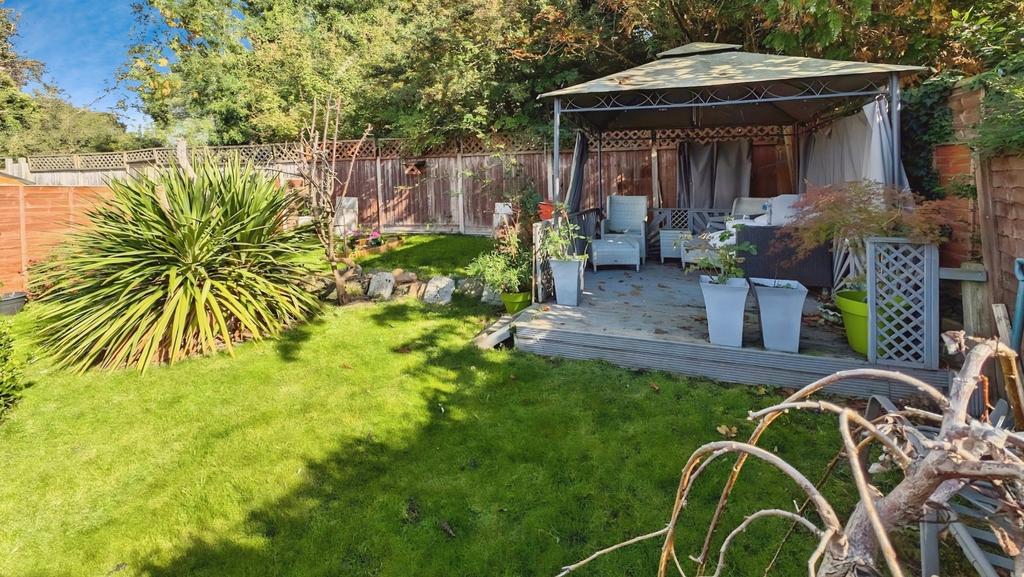 Pbox-garden-344893.jpg