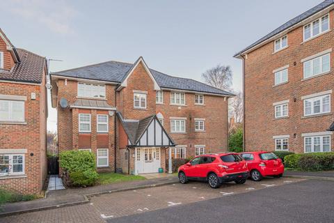 2 bedroom flat for sale, Fawcett Close, Streatham Common, London, SW16