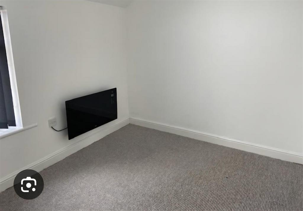 Bedroom .jpg
