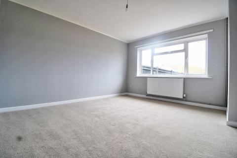 2 bedroom link detached house to rent, Lapwing Close, Eastbourne BN23