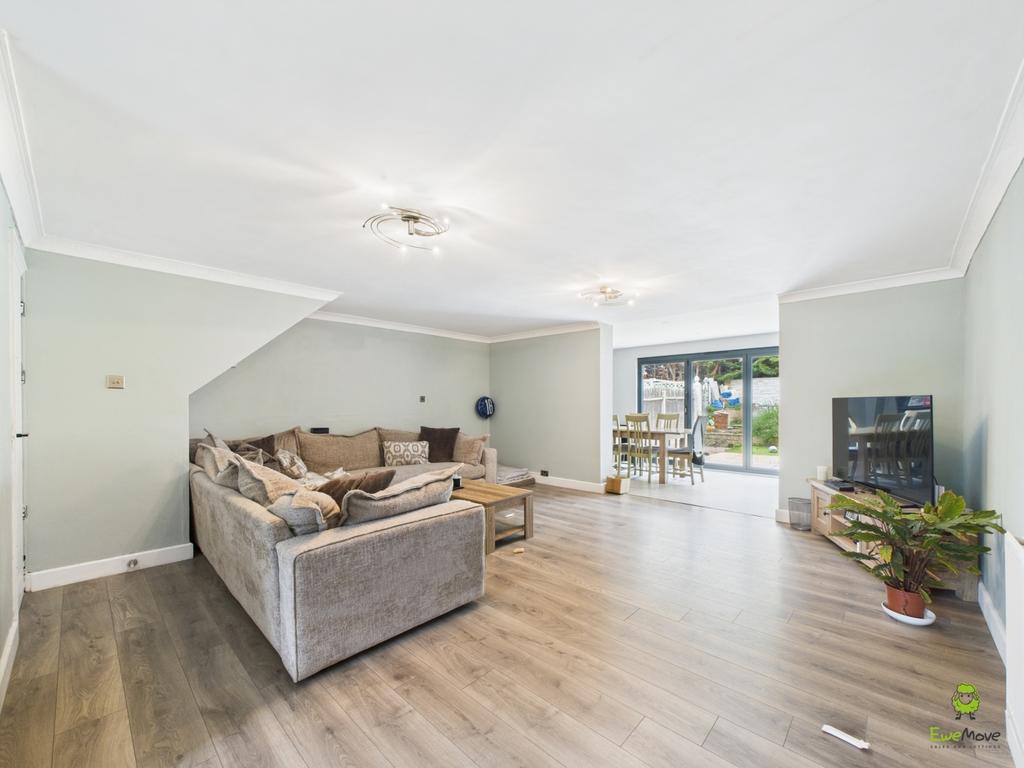 Presented by Kevin at Ewe Move Bexleyheath and Dart