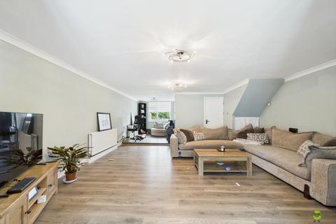 5 bedroom end of terrace house for sale, Victoria Street, Belvedere, Kent, DA17