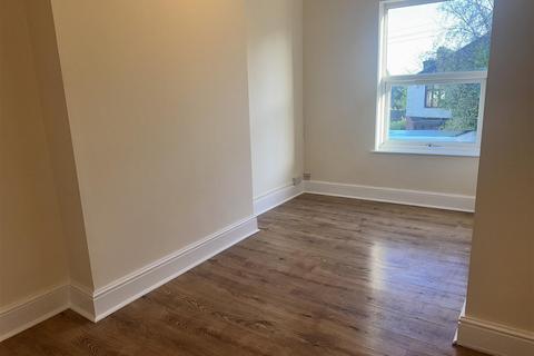 3 bedroom terraced house to rent, Cotmanhay Road, Ilkeston
