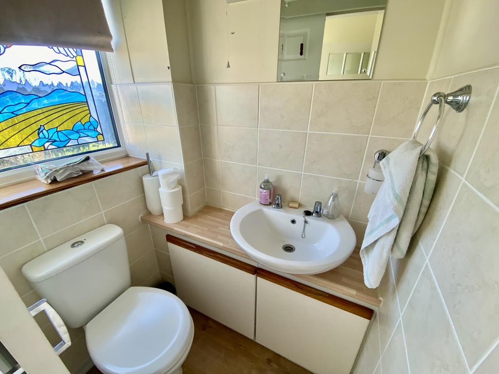 Purdy downstairs loo