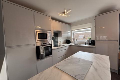 3 bedroom semi-detached house for sale, Haytor Avenue, Paignton, TQ4