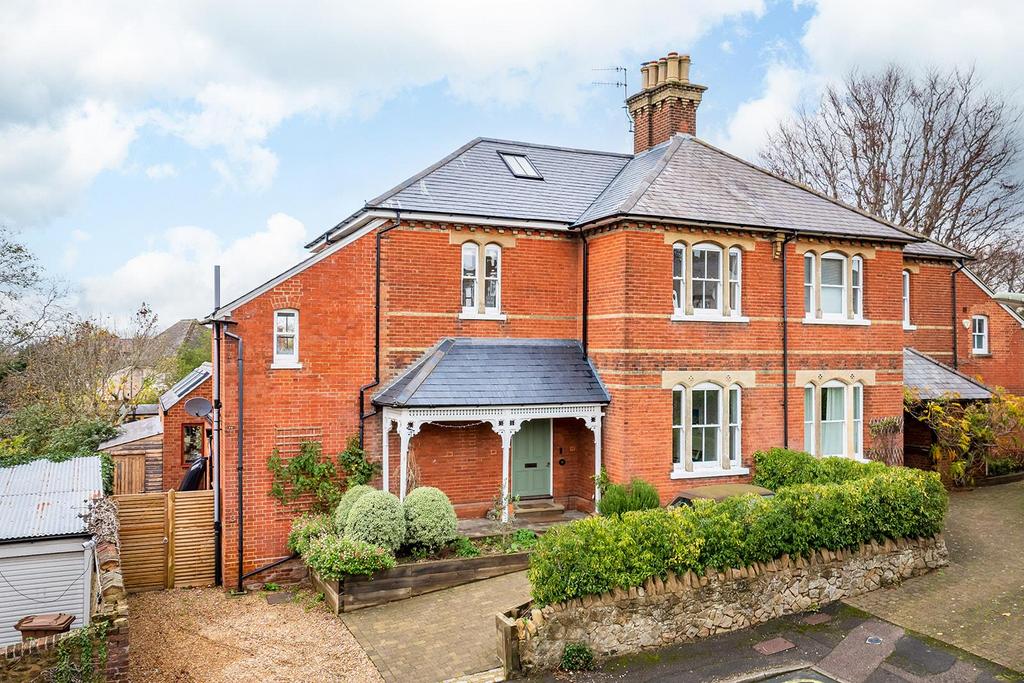 1 Churchill Road-4.jpg