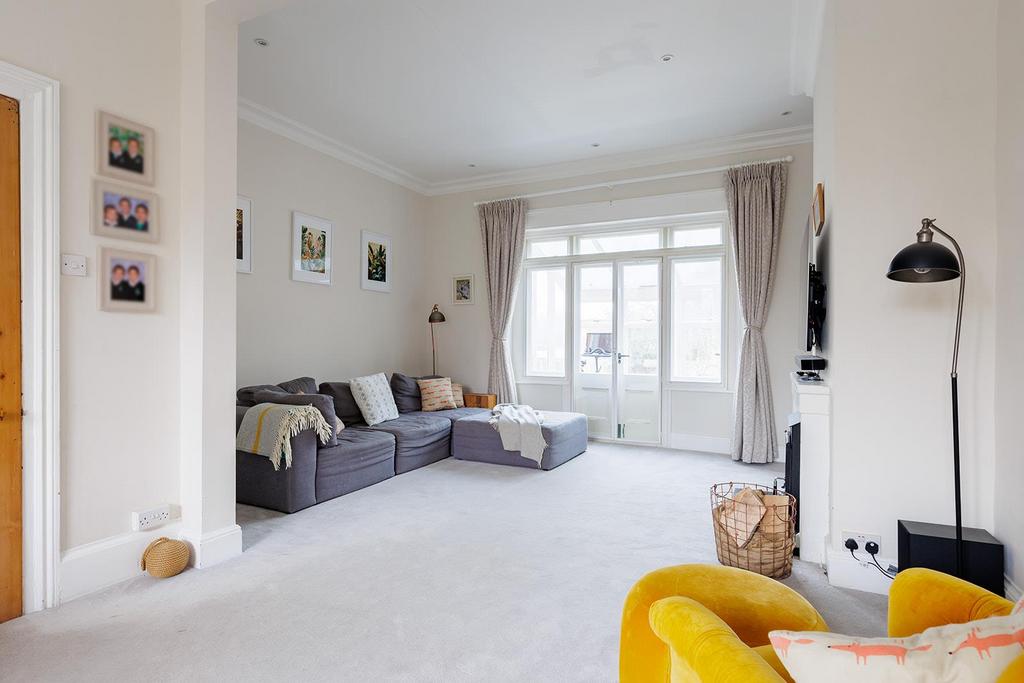 1 Churchill Road-17.jpg