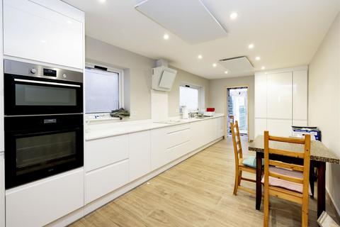 undefined, Canterbury Road, Watford WD17