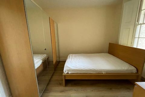 1 bedroom flat to rent, 9 Cobourg Road, London SE5