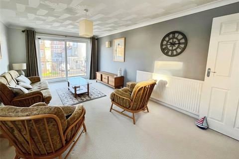 2 bedroom flat to rent, Harold Road, Clacton-on-Sea, Essex, CO15