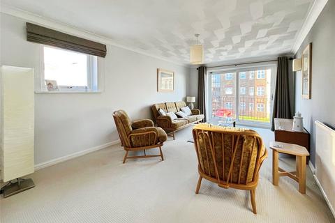 2 bedroom flat to rent, Harold Road, Clacton-on-Sea, Essex, CO15