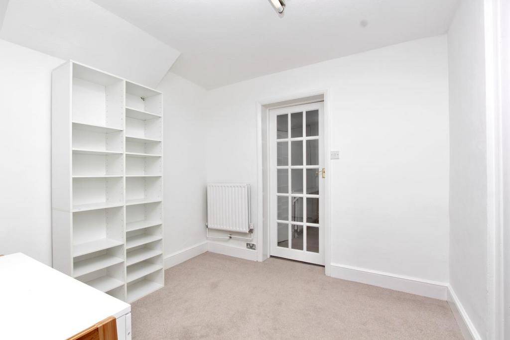 Dowsett Road, N17