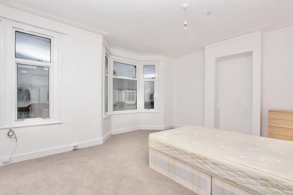 Dowsett Road, N17